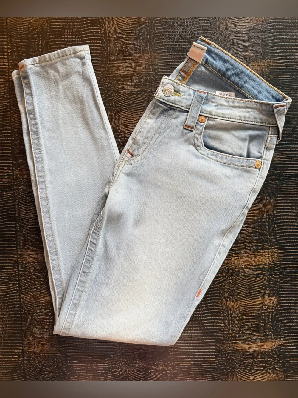 True Religion Jennie Curvy Mid-Rise Skinny Super Soft Sz 30” | GUC